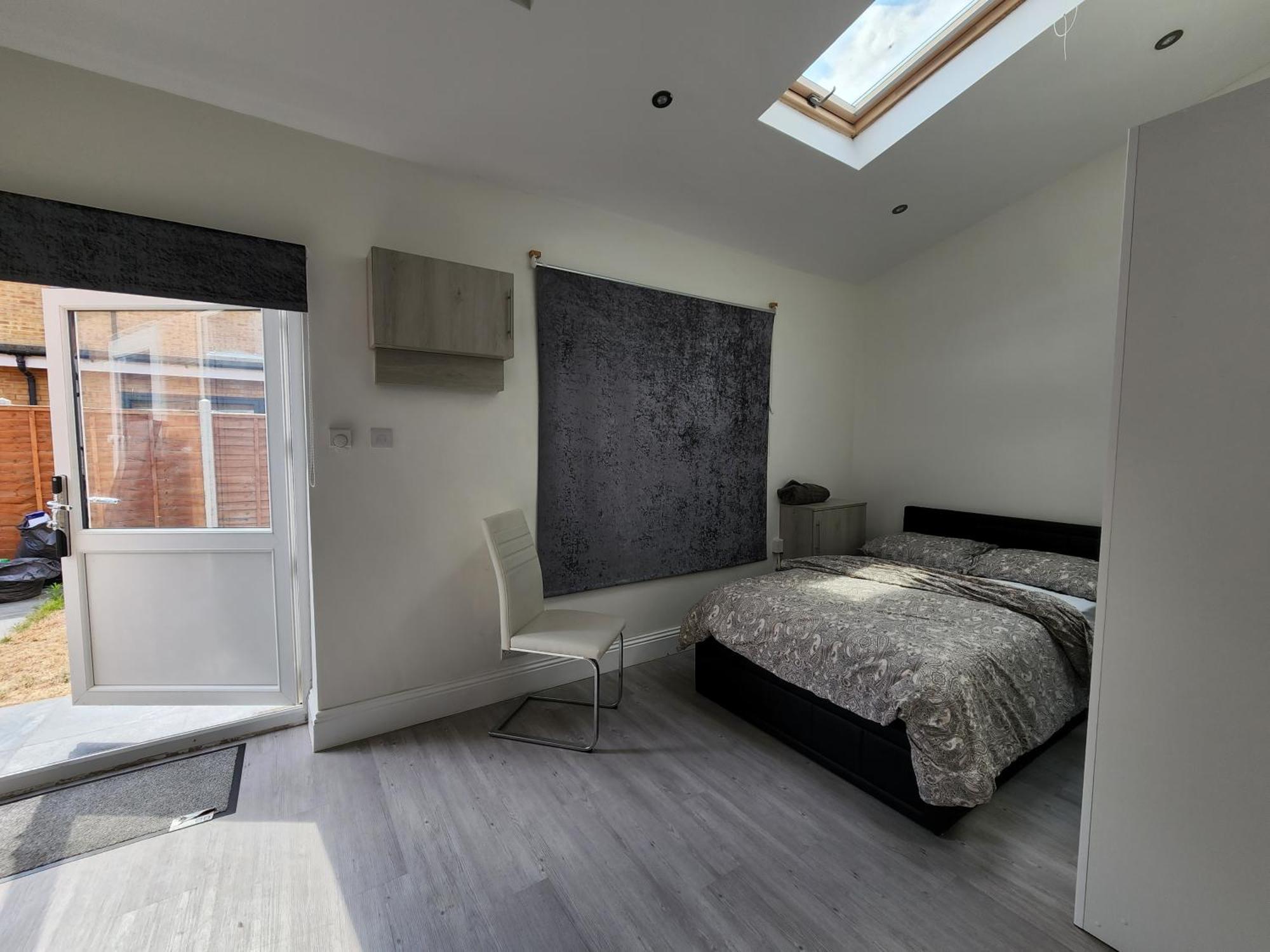 Ilford Town Centre Studio ภายนอก รูปภาพ
